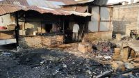 Sedang Memasak, Dapur Rumah Digarap  Sijago Merah