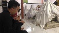 Pertama Kali Pijak Surabaya, Kandidat Ketua HMI Ini Langsung Ziarah