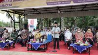 Resmikan Majid Syuhada Desa Rahuning, Bupati Disambut Masyarakat