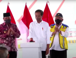 Presiden Jokowi Resmikan Jembatan Sei Alalak di Banjarmasin