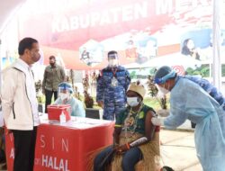 Presiden Jokowi Pastikan Vaksinasi Merata dari Sabang sampai Merauke