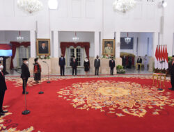 President Jokowi Installs Fientje Maritje Suebu, First Female Ambassador from Papua