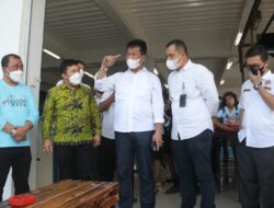 Digelar di dua Pasar TPID, Rudi Pantau Langsung Operasi Pasar Khusus Minyak Goreng