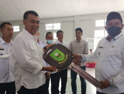 Murenbang di Subi, Bupati Serahkan Mobil Bumdes