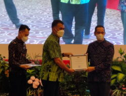 Bupati Natuna, Terima Penghargaan Dari KPK