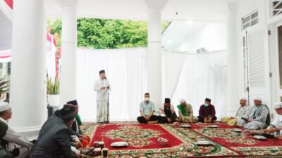 Nuzulul Qur’an Menjadi Ulasan Tausyiah Ustadz KH. Ali Wafa Di Rumdin Wali Kota Pangkalpinang