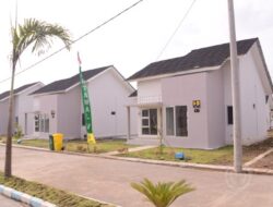 Gov’t Hands Over 53 Houses to Family of KRI Nanggala-402 Crew