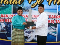 Hadiri Halal Balal dan Pelepasan Jamaah CJH Himpunan Keluarga Serasan