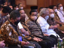 President Jokowi Urges People to Buy Local Products to Stimulate Economic Growth