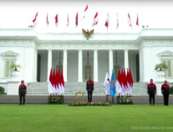 President Jokowi Sends Off Indonesian Contingent for 31st SEA Games