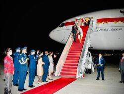 President Jokowi, First Lady Arrive in Washington DC