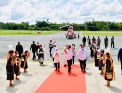 Residents of Ngada, East Nusa Tenggara, Welcomes President Jokowi