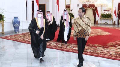 President Jokowi, Saudi Foreign Minister Meet to Discuss Hajj Pilgrimage, Economy