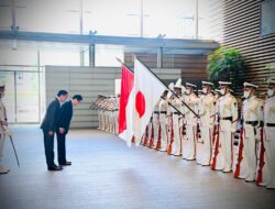 President Jokowi Meets Japanese PM Kishida in Tokyo