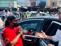 President Jokowi Meets Protesters to Resolve School Issue in Sentani