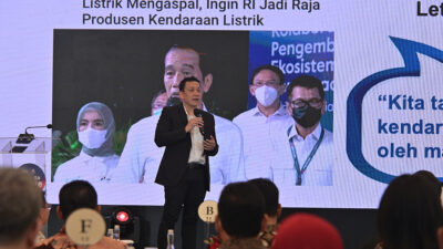 Stafsus Presiden Diaz Hendropiyono Gelar Diskusi Pencapaian Target 2 Juta Motor Listrik 2025