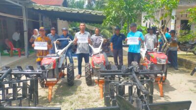 Sebagai Komitmen, DPD Partai NasDem Kabupaten Asahan Berita 3 Unit Hand Traktor