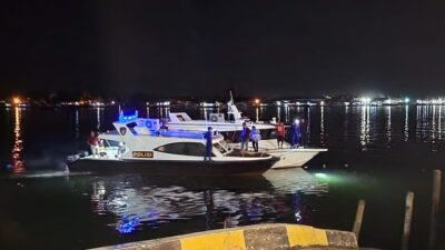 Kehabisan Bahan Bakar,  Polres Tanjungpinang Selamatkan Kapal Pusling