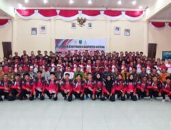 Bupati Natuna Bersama Wakil Bupati, Melepas Keberangkatan Kontingen Atlet Porprov