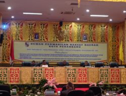 Galeri Foto: Melalui Paripurna, Pemko Ajukan Ranperda Pokok-Pokok Pengelolaan Keuangan Daerah