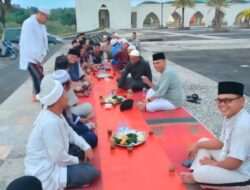Bupati Natuna, Ajak Jemaah Mesjid Agung Makan Bersama