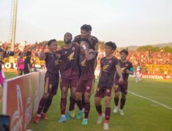 PSM Makasar Gigih Pertahankan Puncak Klasmen