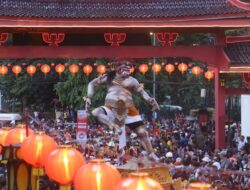 Kesenian Reog Ponorogo Ramaikan Festival Cap Go Meh