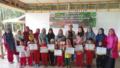 Peringati Hari Lahan Basah Se-dunia, PM Haze dan Eka Mengadakan Lomba Mewarnai