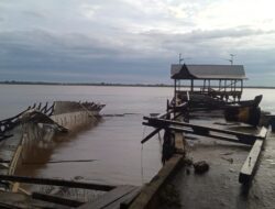 Di Terpa Angin Kencang, Jembatan Gemala Sari Ambruk