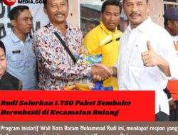 Rudi Salurkan 1.750 Paket Sembako Bersubsidi di Kecamatan Bulang