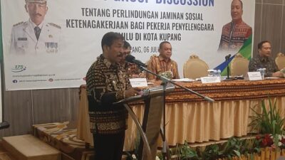 Pejabat Wali Kota Kupang George M. Hadjoh Dukung Perlindungan Jaminan Sosial
