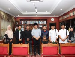 Ketua DPRD Kota Batam Menerima Audensi Panitia Hari Santri Nasional