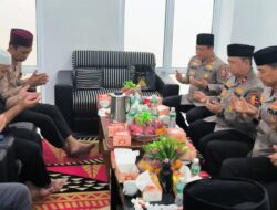 UAS di Datangi 4 Jendral Ada Apa?