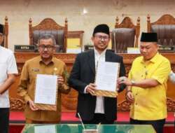 Sekda Jefridin Hadiri Rapat Ranperda RPJP Kota Batam 2024 Sekaligus Pengambilan Keputusan