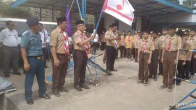Kegiatan Menelusuri Halang Rintang, KaK Jefridin Lepas Hiking Gerakan Pramuka Kwarran Batu Ampar Batam