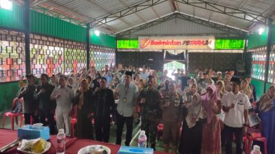Camat Firman Mewakili Sekda Jefridin Buka Kegiatan Pemberdayaan dan Kesejahteraan Keluarga.