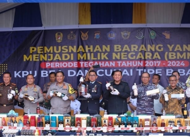 Bea Cukai Batam Gelar Konferensi Pers Pemusnahan Barang Sitaan