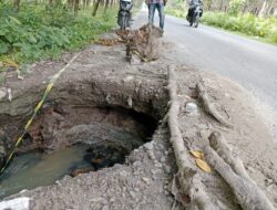 Kurang Lebih 2 Tahun Jalan Besar Suka Damai Rusak Akibat Jembatan Roboh, Pemkab Asahan Disinyalir Tak Tanggap