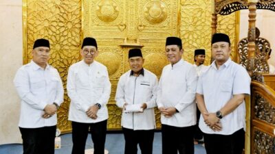 Gubernur Ansar dan Wagub Nyanyang Safari Ramadan bersama Menbud Fadli Zon di Masjid Al Uswah Tanjungpinang