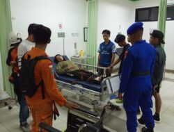 Polres Natuna Bersama Basarnas Evakuasi 7 Pendaki Gunung Ranai, Satu Wanita Muda Alami Cedera Kaki