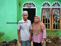 Warga Terima Bantuan Alat Disabilitas & Sembako di Beringin Indah Barat