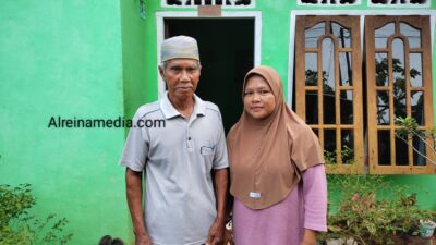 Warga Terima Bantuan Alat Disabilitas & Sembako di Beringin Indah Barat