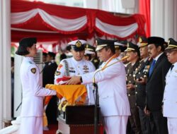 Pimpin Upacara HUT RI, Gubernur Ansar Ingatkan Pentingnya Sinergi Pembangunan di Kepulauan Riau.