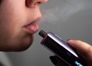 Orang Berhenti Merokok untuk Bergabung dalam Penelitian Vape