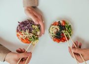 5 Cara Hindari Kantuk Pasca Makan