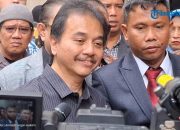 Temuan Baru Roy Suryo dan Dokter Tifa di Makam Keluarga Jokowi, Keturunan Dicurigai