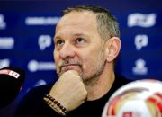 Tak Jadi Bernardo Tavares! Semen Padang Pilih Dejan Antonic sebagai Pelatih Baru di Super League 2025/2026