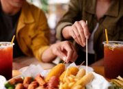 Tips Hemat: Cara Efektif Mengatasi Keinginan Jajan Akibat FOMO