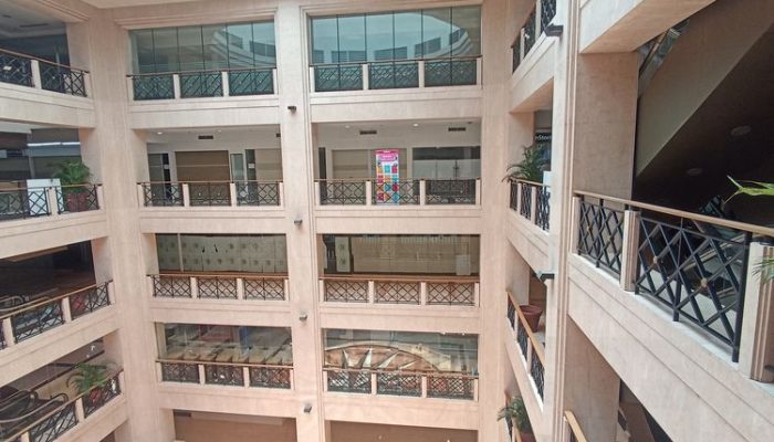 Dari Pusat Elektronik Terkenal Jadi Mal Sepi, Ini Kondisi Terkini Ratu Plaza