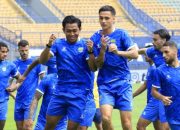 Bobotoh dan Jakmania Bersatu Dukung Eliano Reijnders Usai Tudingan Jeje